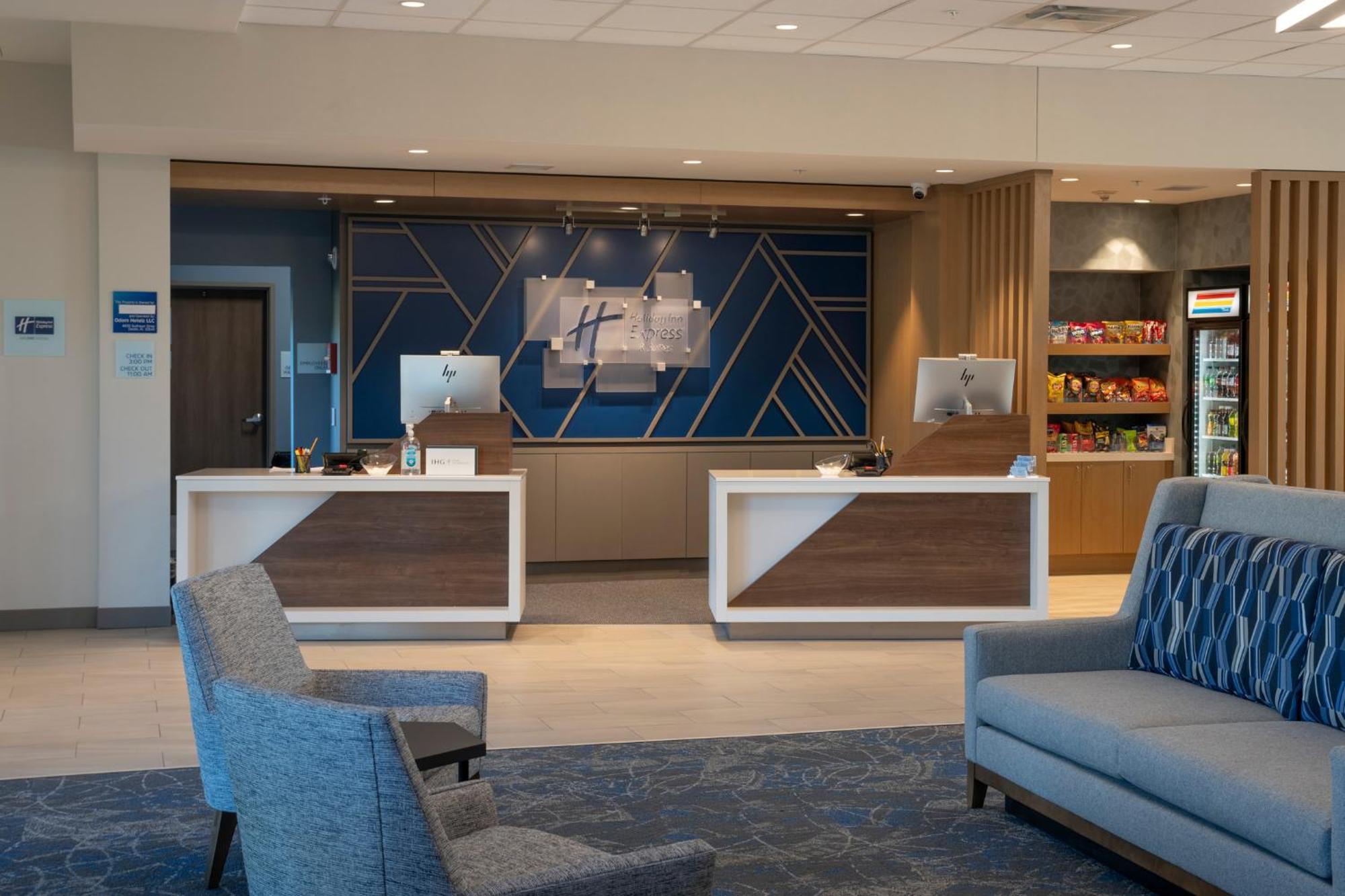 Holiday Inn Express & Suites Fort Walton Beach - Eglin Area By Ihg Екстериор снимка