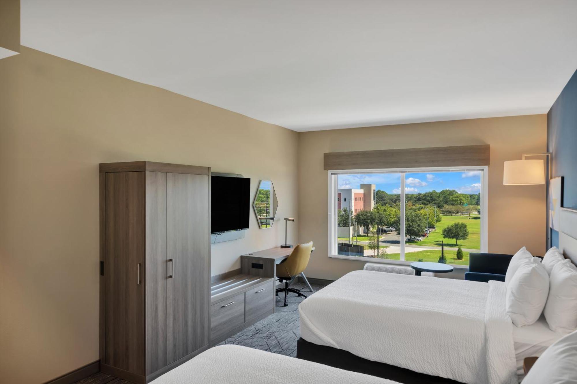 Holiday Inn Express & Suites Fort Walton Beach - Eglin Area By Ihg Екстериор снимка